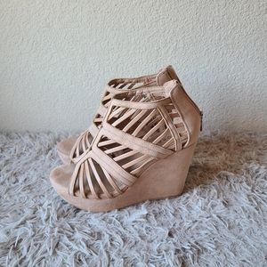 TORRID CAGED PLATFORM WEDGE SIZE 8 W